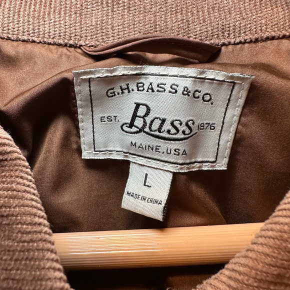 Bass (G.H. Bass & Co.) Brown Quilted  Jacket with a Corduroy Collar in size Larg - Picture 3 of 5
